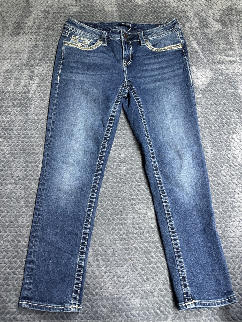 Vigoss Women's Blue Cropped Ankle Jeans - Faded Wash